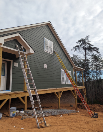 What to Expect from Our Siding Painting Services